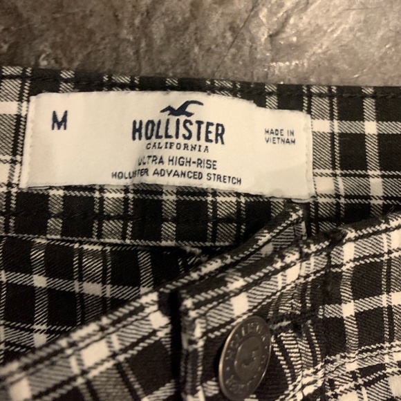 Hollister Plaid Pants - Picture 2 of 2